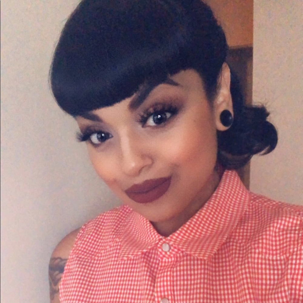 Meet your Posher, Kimberly